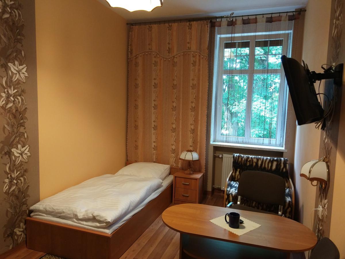 Palac Ogrodowa Tarnowskie Góry Exterior foto